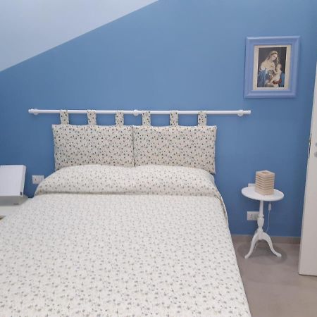 Casa Vacanze Rosa Aci Trezza Bagian luar foto