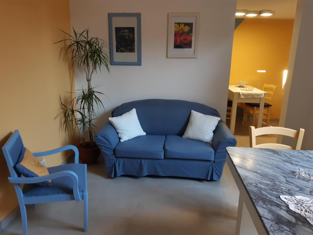 Casa Vacanze Rosa Aci Trezza Bagian luar foto